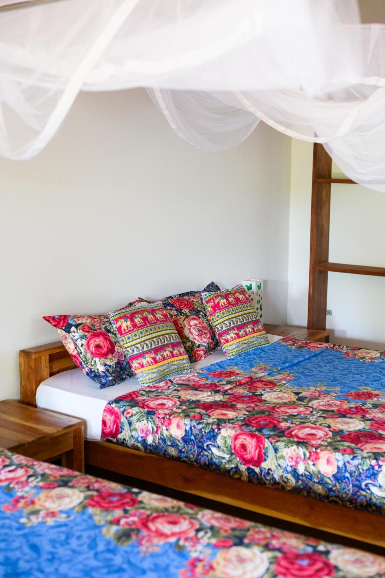 Relax Beach House Tangalle Esterno foto