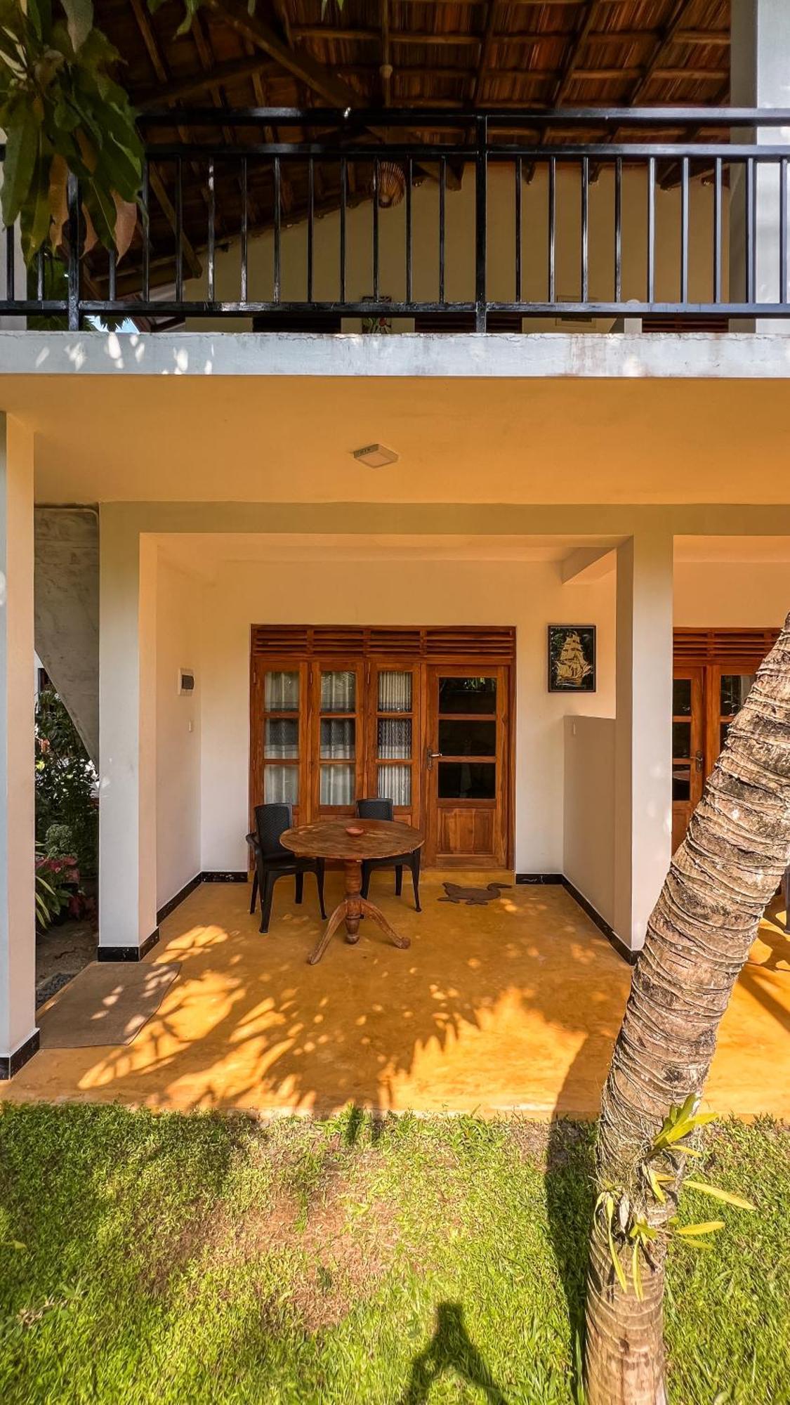Relax Beach House Tangalle Esterno foto