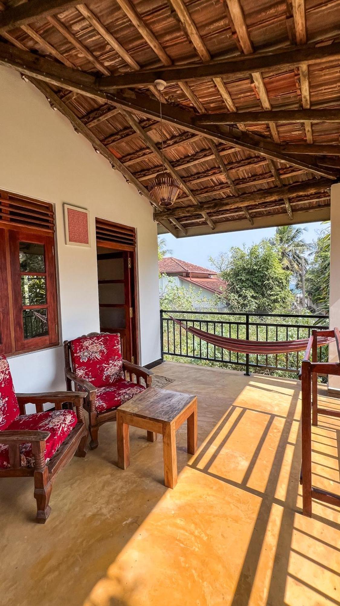 Relax Beach House Tangalle Esterno foto