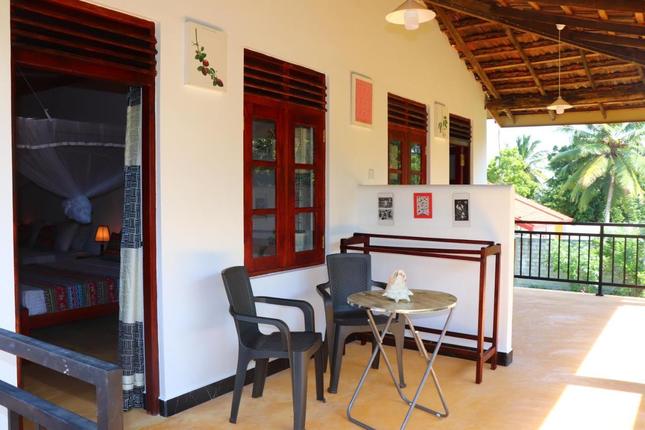 Relax Beach House Tangalle Esterno foto
